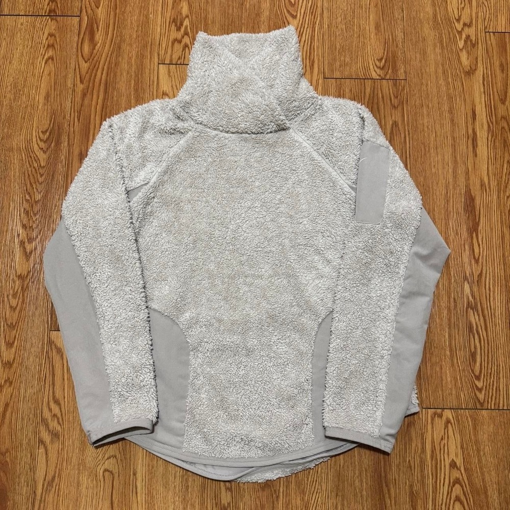 Nike Women's Tech Fleece Small Sherpa Pullover Sportswear Teddy Cream